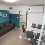 Tisza Gyoengye דירה *