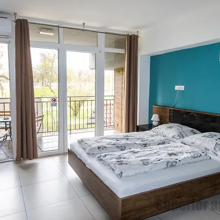 Apartment Tisza Gyoengye