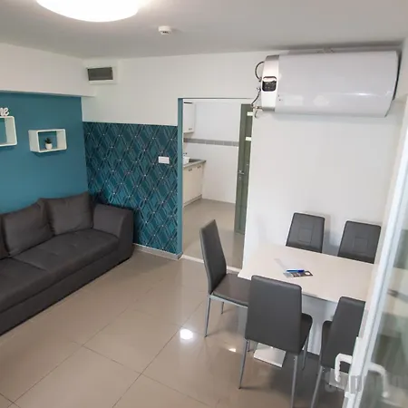 Tisza Gyoengye Apartment *