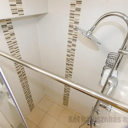 Tisza Gyoengye Apartment